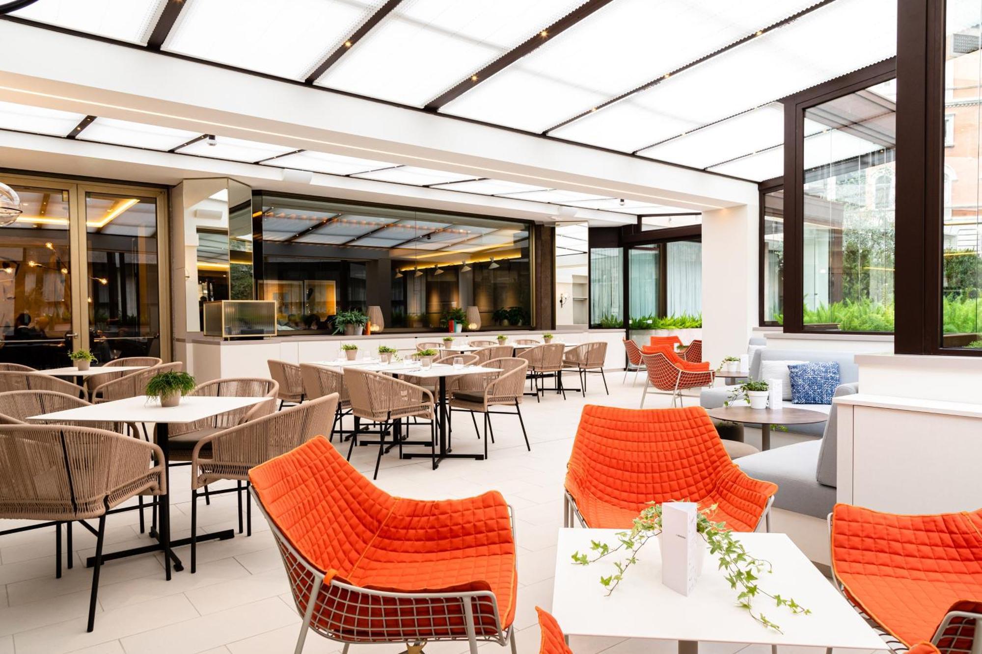 Le Meridien Visconti Рим Екстериор снимка