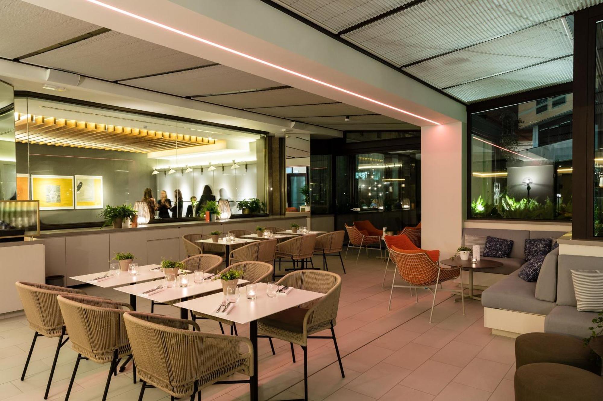 Le Meridien Visconti Рим Екстериор снимка