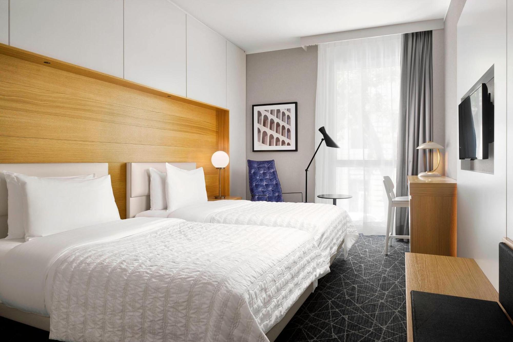 Le Meridien Visconti Рим Екстериор снимка