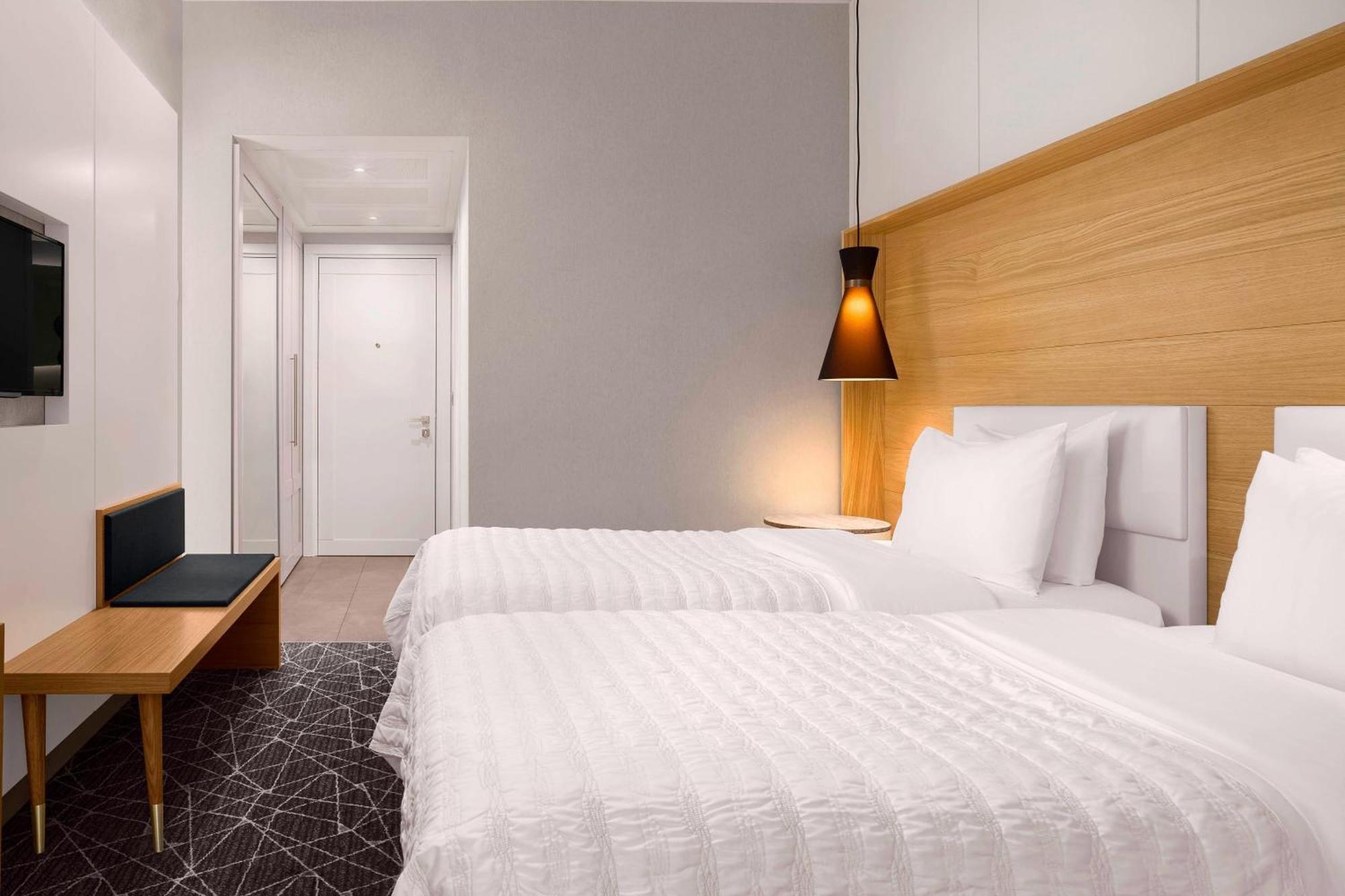 Le Meridien Visconti Рим Екстериор снимка