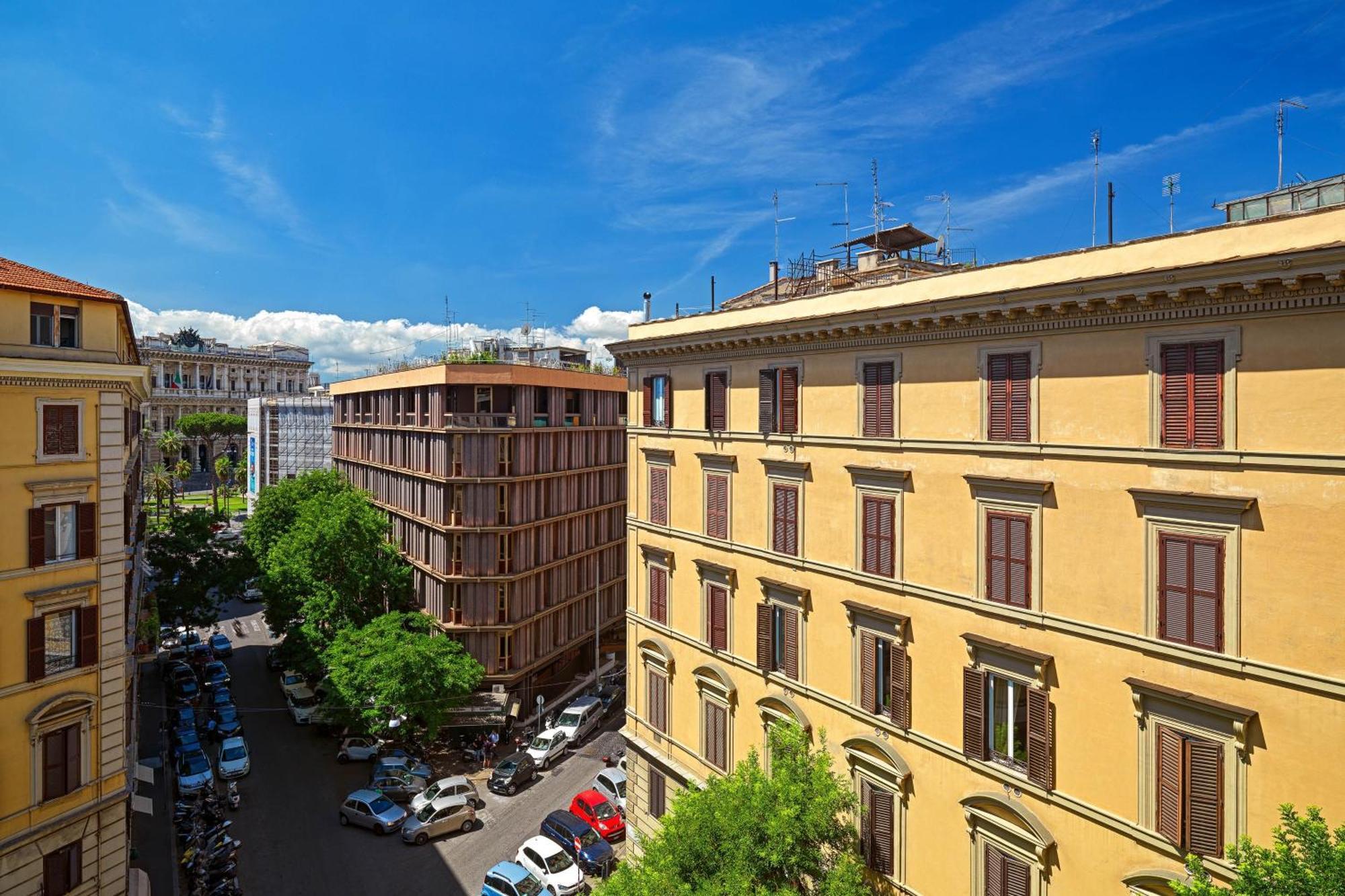 Le Meridien Visconti Рим Екстериор снимка