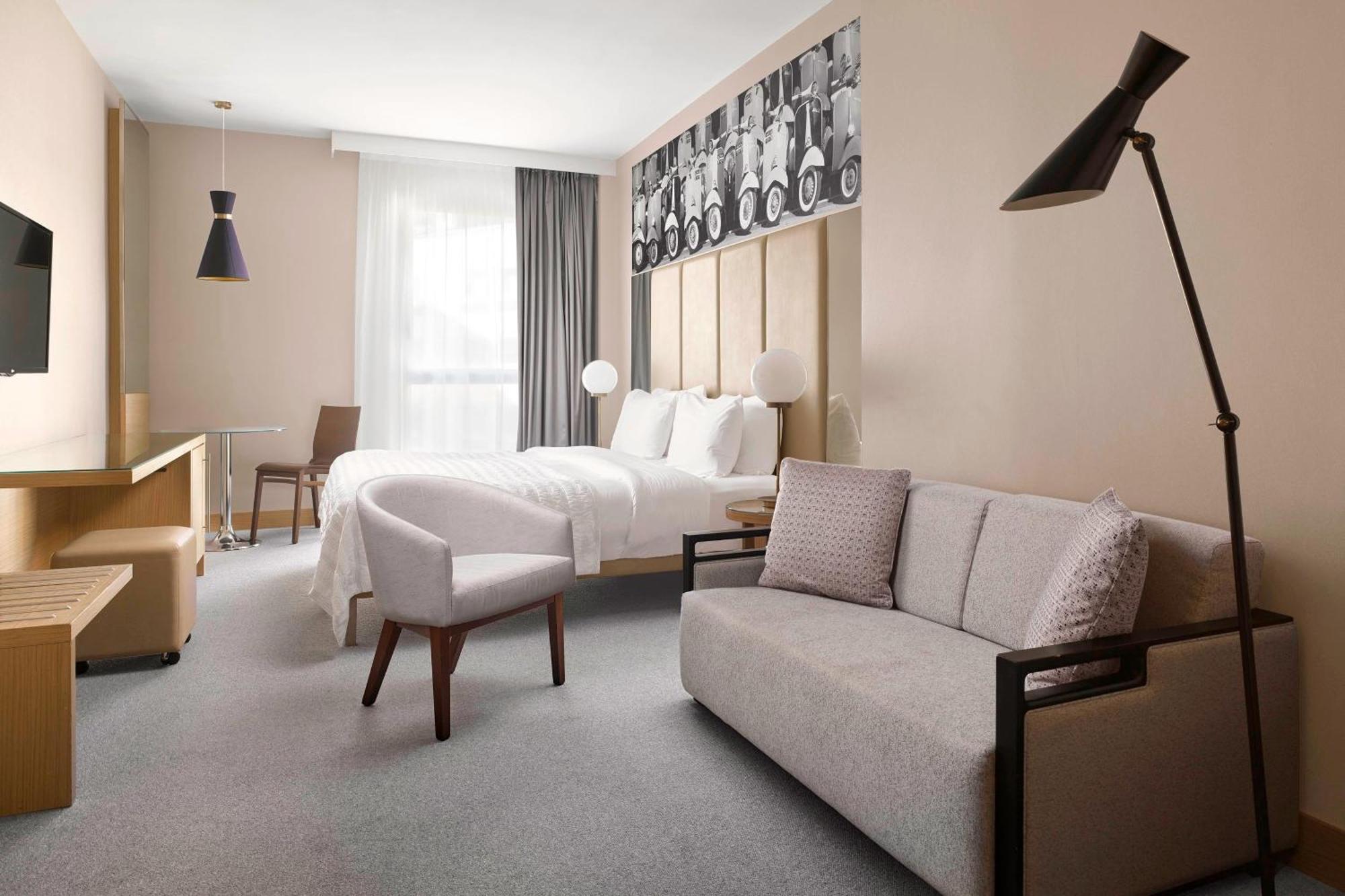 Le Meridien Visconti Рим Екстериор снимка