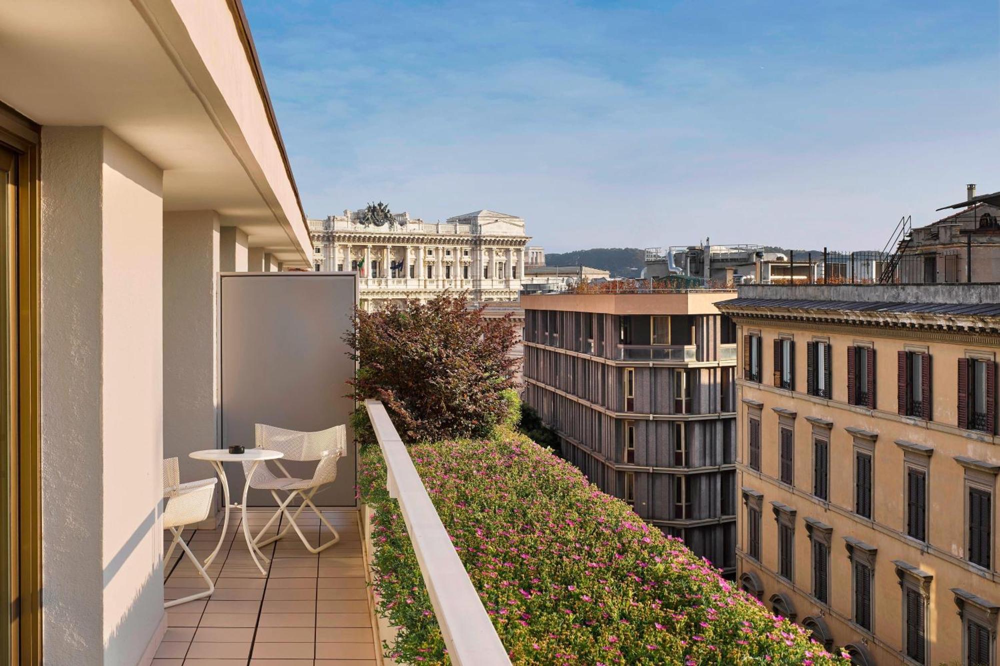 Le Meridien Visconti Рим Екстериор снимка